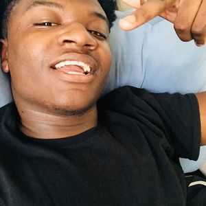 Meet your Posher, Derrick